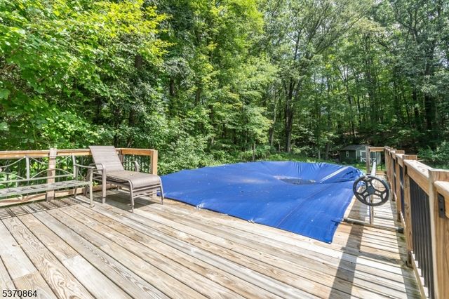 15 Rock Hollow Rd, Rockaway Twp., NJ 07801