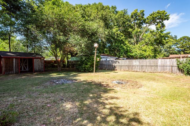 210 Farm Road, Goose Creek, SC 29445