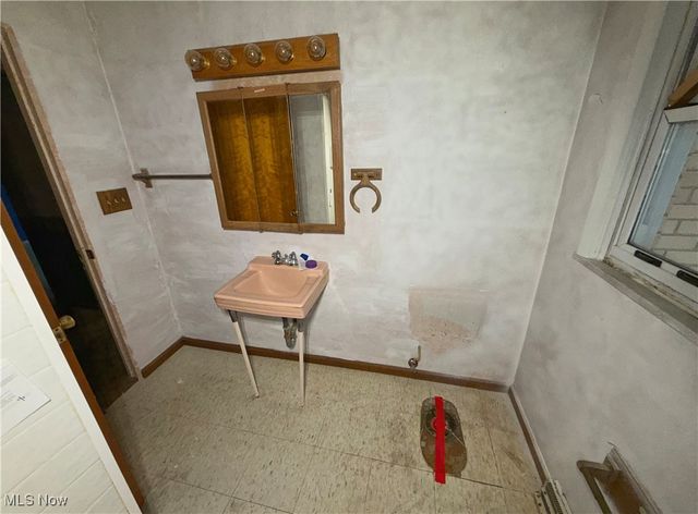 141 WEST Boulevard, Mingo Junction, OH 43938