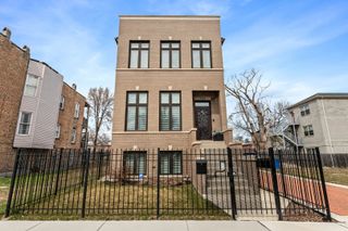 700 E 46th Street, Chicago, IL 60653