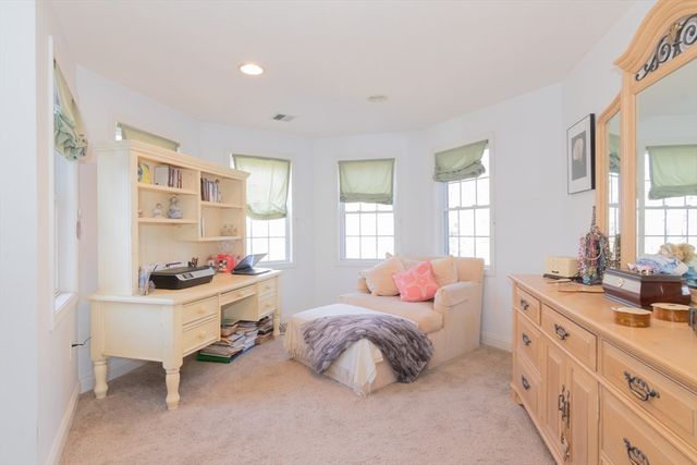 12 Kristen Circle, North Attleboro, MA 02760