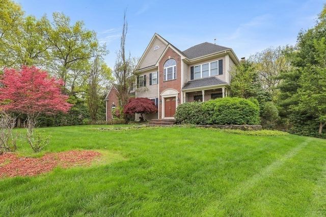 12 Kristen Circle, North Attleboro, MA 02760