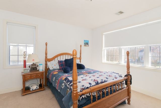 12 Kristen Circle, North Attleboro, MA 02760