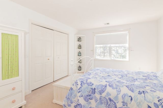 12 Kristen Circle, North Attleboro, MA 02760
