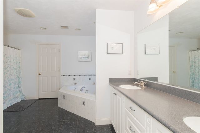 12 Kristen Circle, North Attleboro, MA 02760