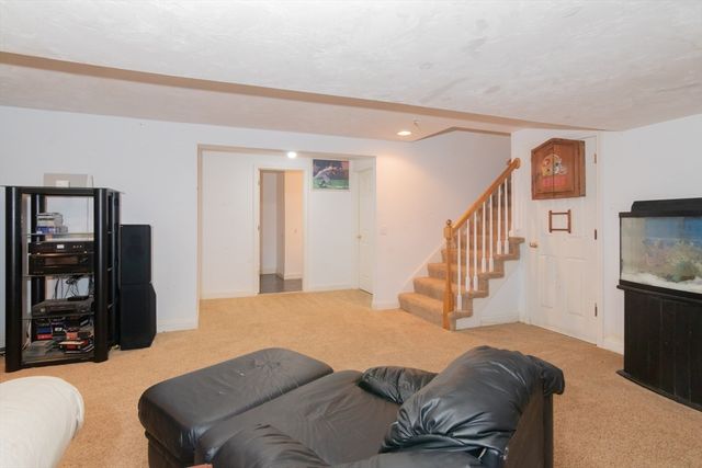 12 Kristen Circle, North Attleboro, MA 02760