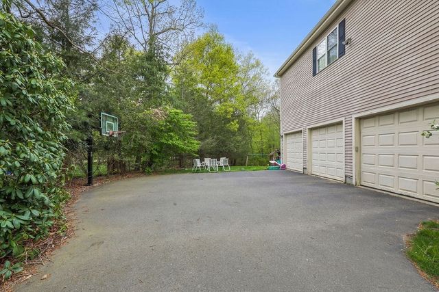 12 Kristen Circle, North Attleboro, MA 02760