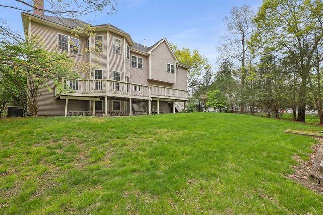 12 Kristen Circle, North Attleboro, MA 02760