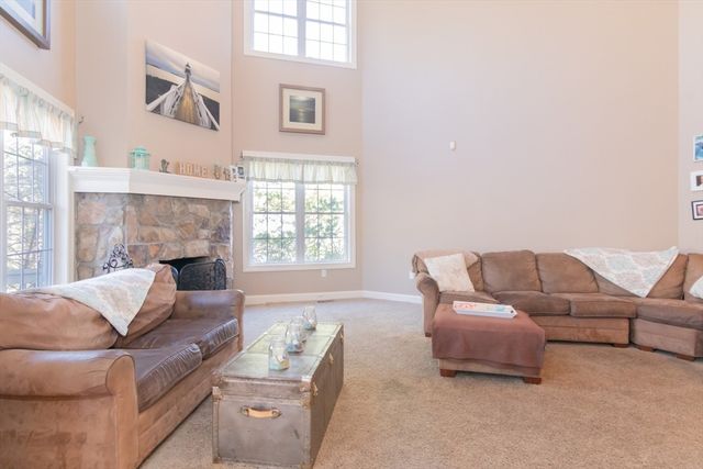 12 Kristen Circle, North Attleboro, MA 02760