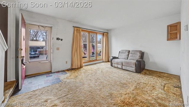 90 Willow Way, Waterford, MI 48328