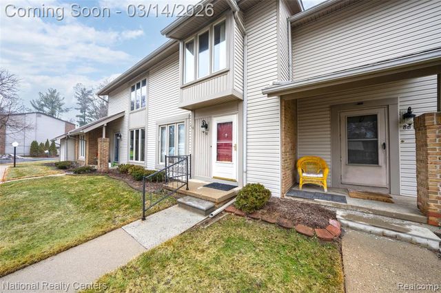 90 Willow Way, Waterford, MI 48328