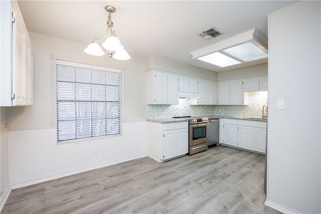 4313 Wolf Creek Ct, Corpus Christi, TX 78410