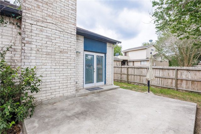 4313 Wolf Creek Ct, Corpus Christi, TX 78410