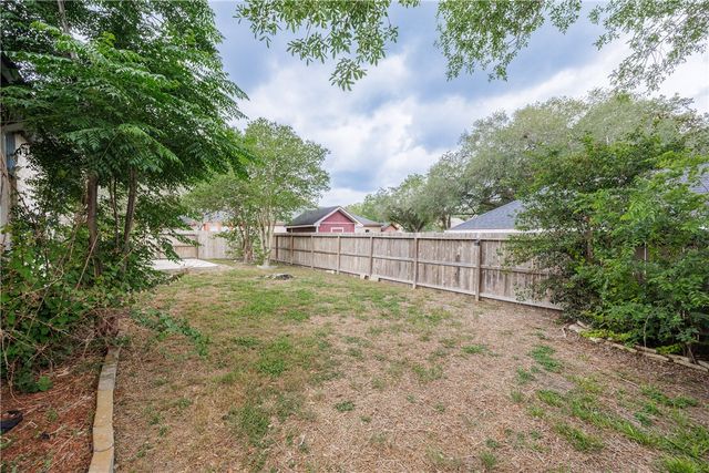 4313 Wolf Creek Ct, Corpus Christi, TX 78410