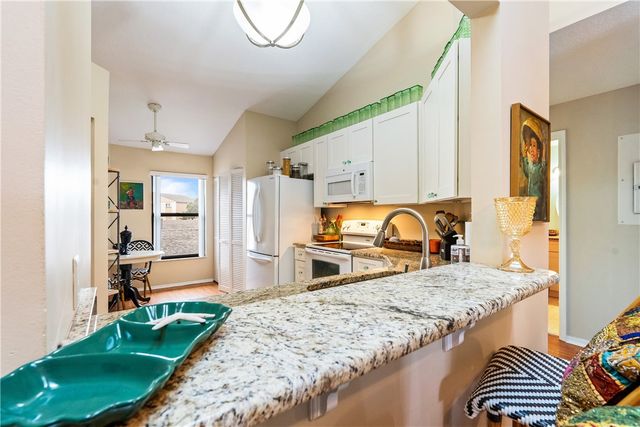 6180 S Mirror Lake Drive 518, Sebastian, FL 32958