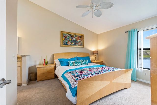 6180 S Mirror Lake Drive 518, Sebastian, FL 32958