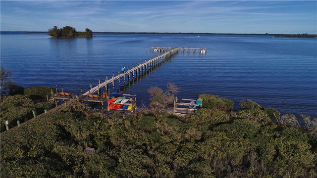 6180 S Mirror Lake Drive 518, Sebastian, FL 32958