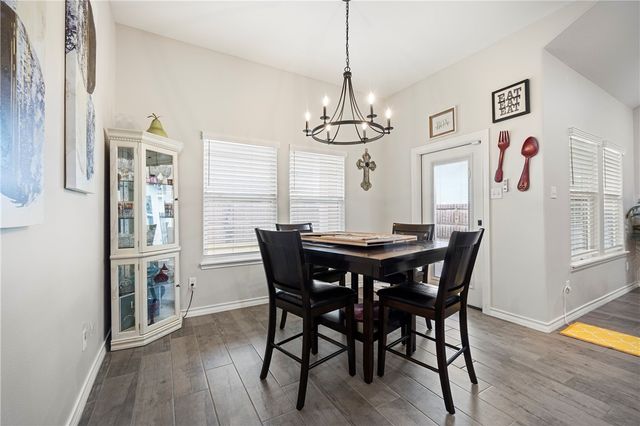 105 John Russell Dr, Portland, TX 78374