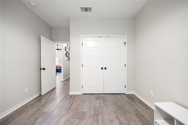 105 John Russell Dr, Portland, TX 78374