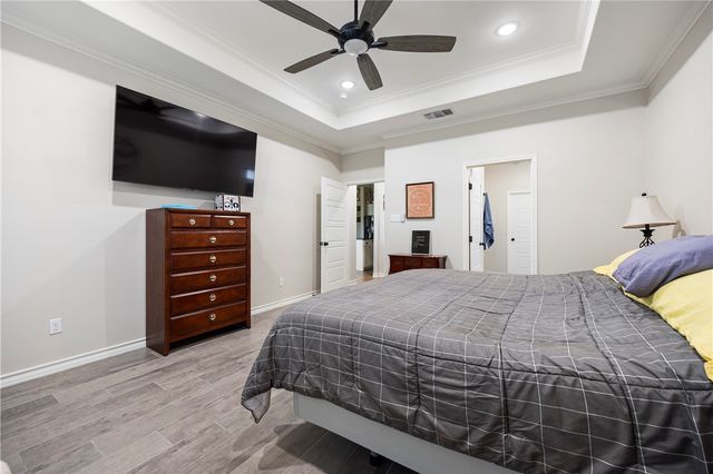 105 John Russell Dr, Portland, TX 78374