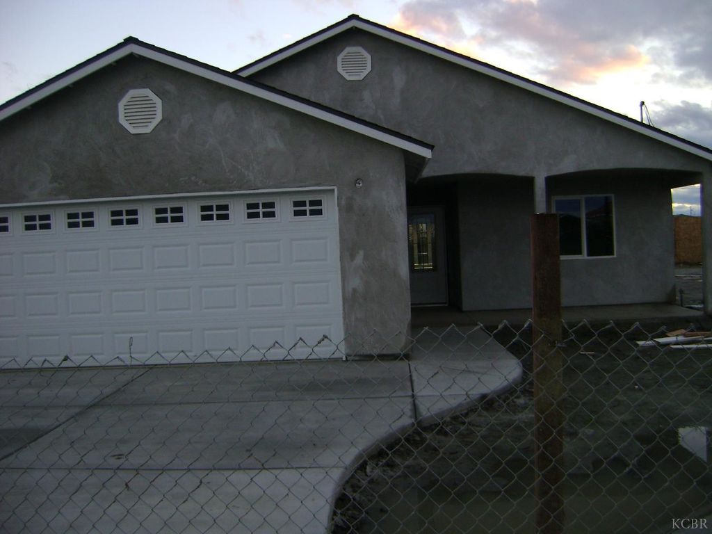 2615 Gable Avenue, Corcoran, CA 93212