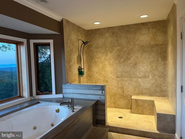 2152 SUPINLICK RIDGE RD, Broadway, VA 22815