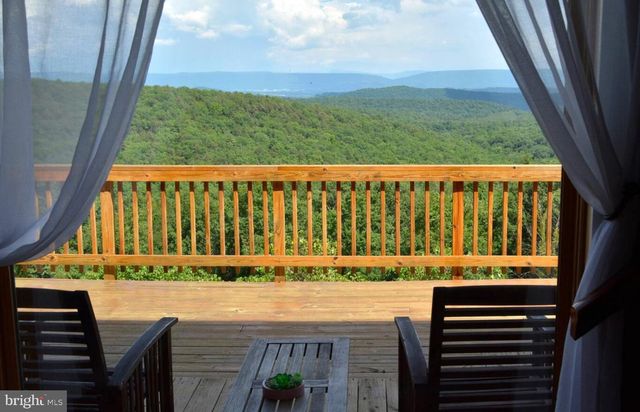 2152 SUPINLICK RIDGE RD, Broadway, VA 22815