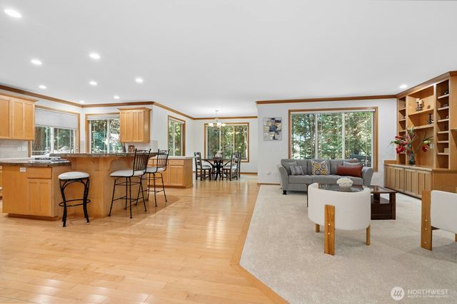 11612 NE 107th Lane, Kirkland, WA 98033