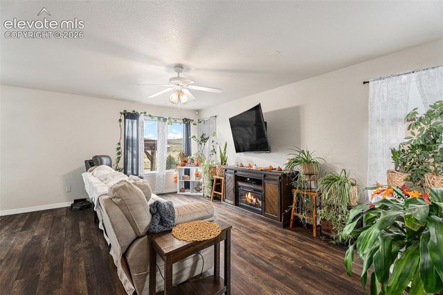 618 Cowboy Way, Canon City, CO 81212