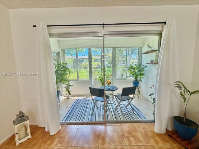 1203 Bahama Bnd G1, Coconut Creek, FL 33066