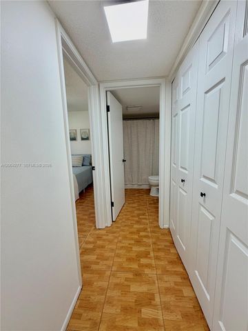 1203 Bahama Bnd G1, Coconut Creek, FL 33066