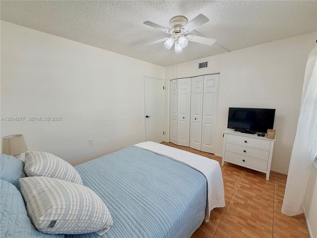 1203 Bahama Bnd G1, Coconut Creek, FL 33066