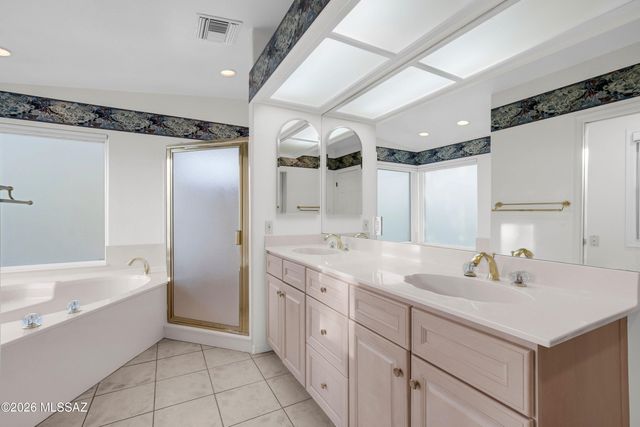 6310 N Cadena De Montanas, Tucson, AZ 85718