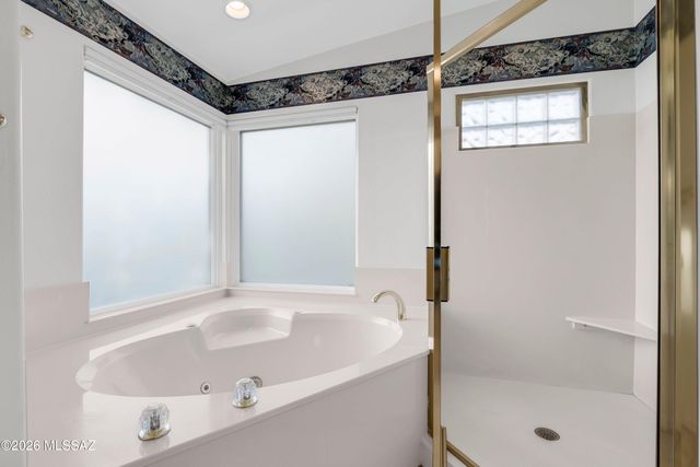 6310 N Cadena De Montanas, Tucson, AZ 85718