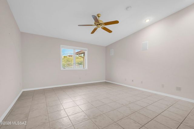 6310 N Cadena De Montanas, Tucson, AZ 85718