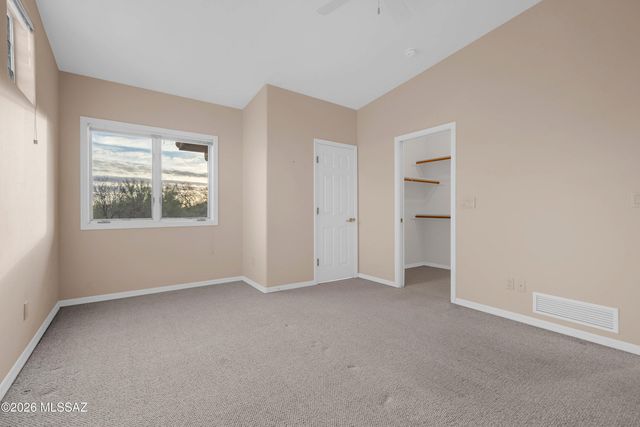 6310 N Cadena De Montanas, Tucson, AZ 85718