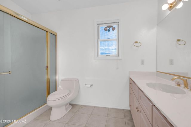 6310 N Cadena De Montanas, Tucson, AZ 85718