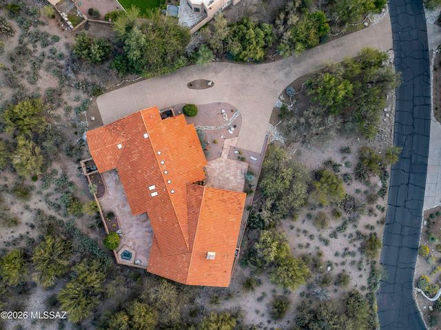 6310 N Cadena De Montanas, Tucson, AZ 85718