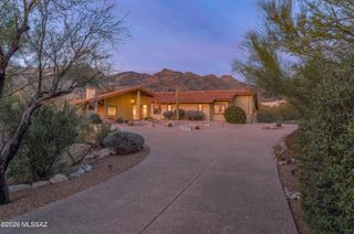 6310 N Cadena De Montanas, Tucson, AZ 85718