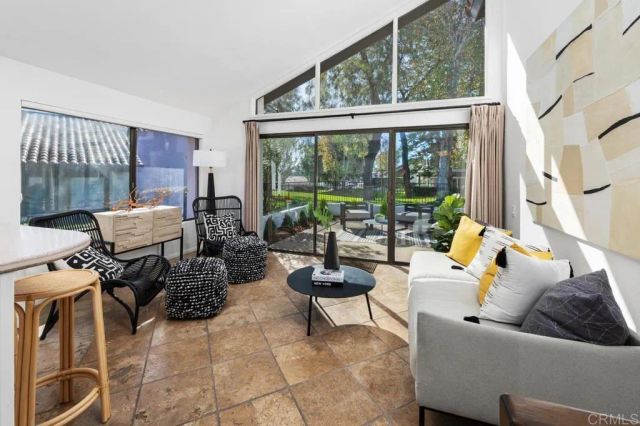 723 Camino Santa Barbara, Solana Beach, CA 92075