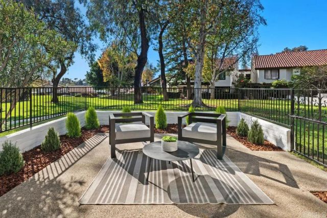 723 Camino Santa Barbara, Solana Beach, CA 92075