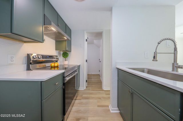 1600 N Wilmot Rd Unit 322, Tucson, AZ 85712