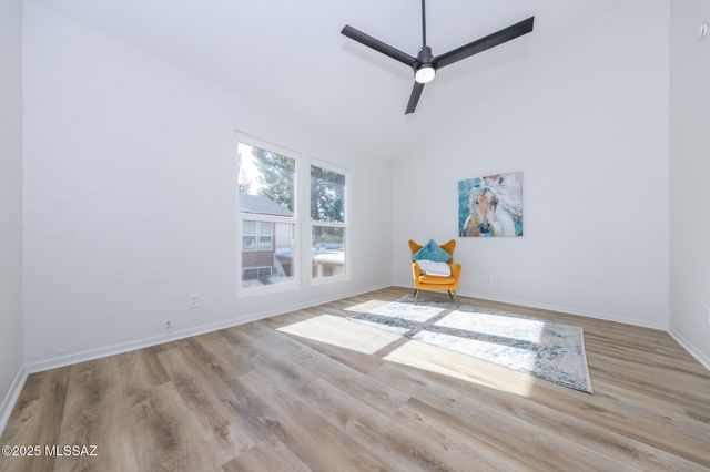 1600 N Wilmot Rd Unit 322, Tucson, AZ 85712