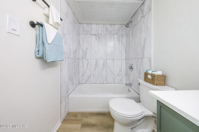 1600 N Wilmot Rd Unit 322, Tucson, AZ 85712