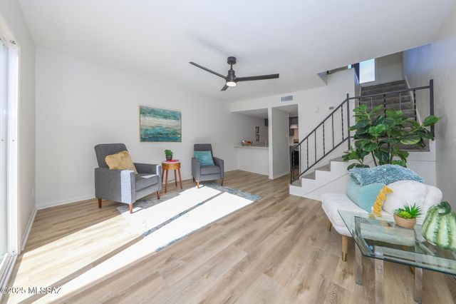 1600 N Wilmot Rd Unit 322, Tucson, AZ 85712