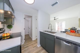 1600 N Wilmot Rd Unit 322, Tucson, AZ 85712