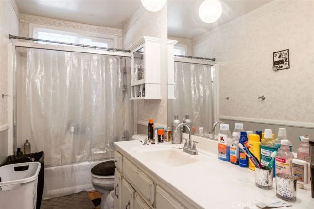 8623 Gobi Road, Phelan, CA 92371