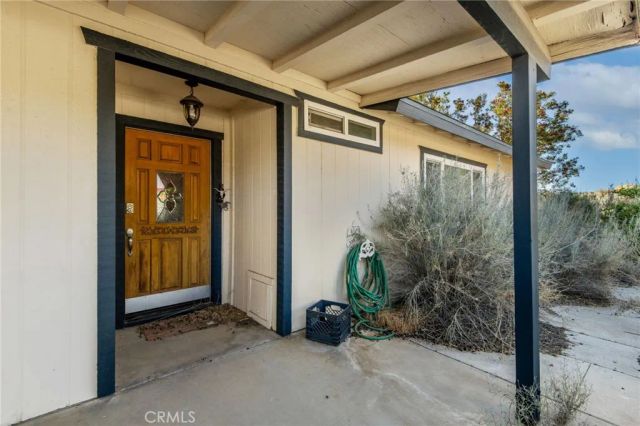8623 Gobi Road, Phelan, CA 92371