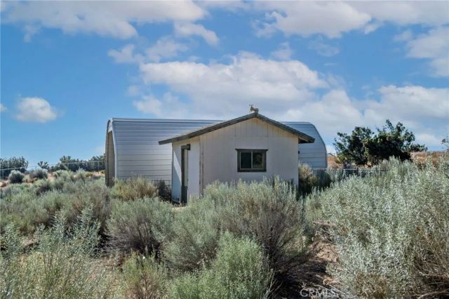 8623 Gobi Road, Phelan, CA 92371