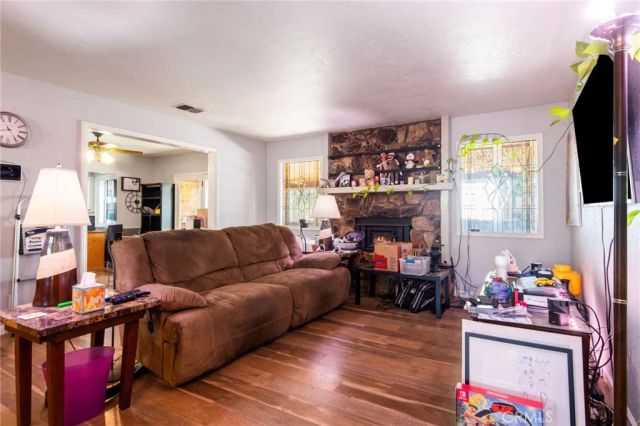 8623 Gobi Road, Phelan, CA 92371